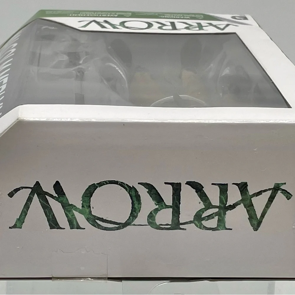 DC Collectibles Arrow-Malcolm Merlyn Action Figure NIB